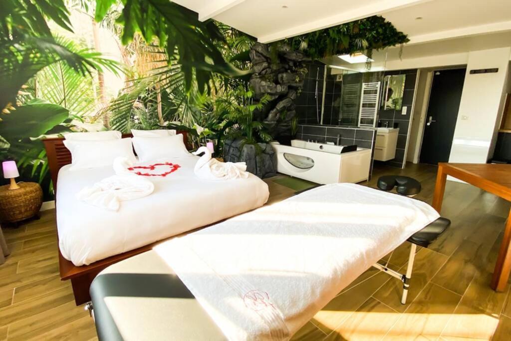 Secret Suite "Jungle" - Jacuzzi Privatif - Gare Rer C - Proche Paris Brétigny-sur-Orge Екстериор снимка