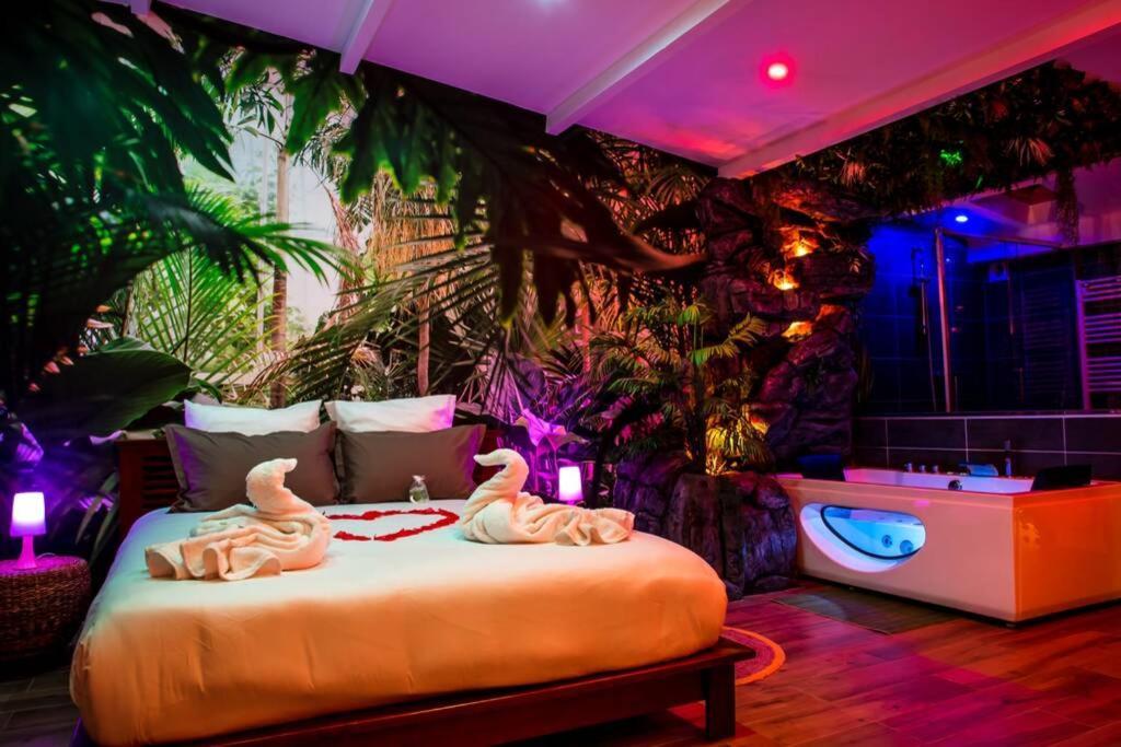 Secret Suite "Jungle" - Jacuzzi Privatif - Gare Rer C - Proche Paris Brétigny-sur-Orge Екстериор снимка